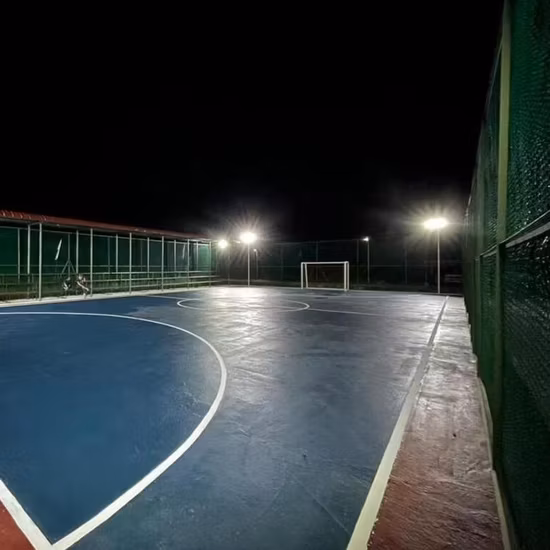 工場サプライヤー屋外 IP65 ソーラー LED フラッドガーデン照明屋外プロジェクターフラッドランプ LED フラッドランプアルミガーデンライト